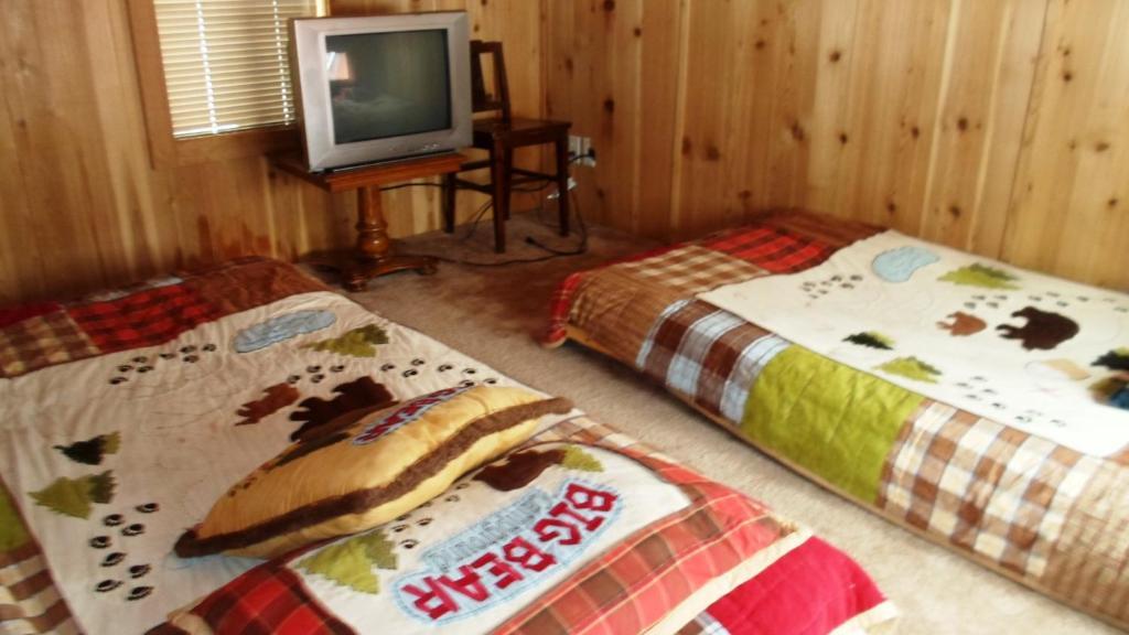 Cedar Pines Resort South Lake Tahoe Room photo